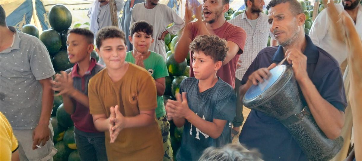 مزاد البطيخ بسوق المستقبل في الإسماعيلية، فيتو