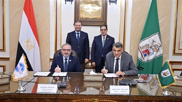 جامعة القاهرة و"التأمين الصحي الشامل" تتعاونان لإتاحة خدمات المعهد القومي للأورام للمنتفعين بالمنظومة
