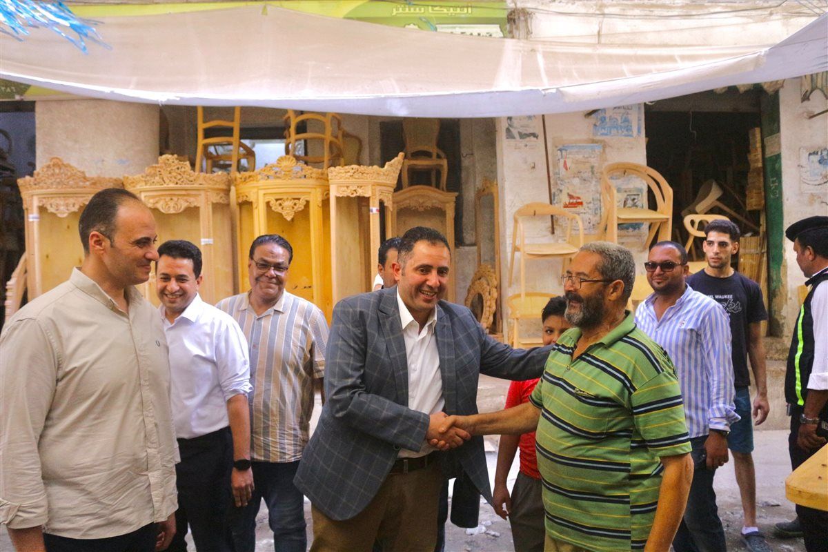 محافظ دمياط يتفقد شارع عبد الرحمن