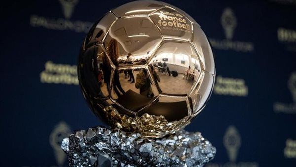 غياب صلاح، 30 لاعبا مرشحا للفوز بالكرة الذهبية لعام 2026