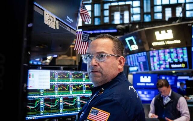 الأسهم الأمريكية ترتفع مع تعزز توقعات رفع الفائدة