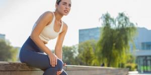 ليس "الدواء ولا الجراحة".. العلم يزيح الستار عن "أفضل علاج لآلام المفاصل"