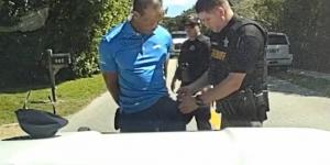 هل تحدث نجم الجولف تايغر وودز مع ترامب قبل توقيفه؟