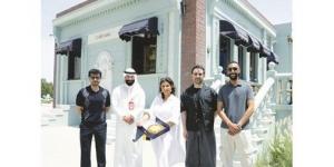 «الخليج» يواصل دعم المشروعات الكويتية ويهدي عملاءه «كيكة العرفج»