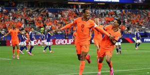 تعادل مثير بين هولندا واليابان في كأس العالم