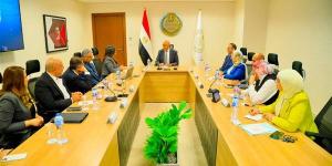 وزير التربية والتعليم يبحث مع أمين اتحاد الرياضة المدرسية استضافة البطولات الدولية