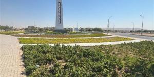 وزيرة الإسكان تتابع الموقف التنفيذي لمشروعات الطرق والمرافق بعدد من المدن الجديدة
