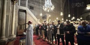 موعد أذان العشاء اليوم السبت 15 - 8 - 2026 في القاهرة والمحافظات