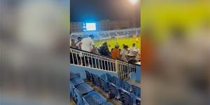 ثلاثي بيراميدز يدعم الفريق من مدرجات غزل المحلة (فيديو)