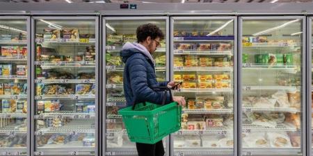 4 أطعمة قد تساعد في خفض خطر الإصابة بـ"سرطان القولون"