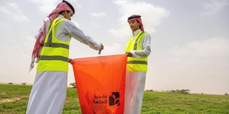 جهود تطوعية لإثراء السياحة البيئية والحفاظ على استدامة المتنزهات البرية