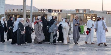 في موسم ما بعد الحج.. زوار المدينة المنورة يتوافدون على المعالم الإسلامية والتاريخية