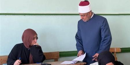 اليوم، امتحان مادة "التفسير" لطلاب القسم العلمي للثانوية الأزهرية