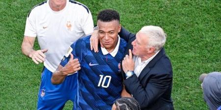 بعد أحداث مباراة باراجواي، ديشامب يطلب حماية خاصة لمبابي