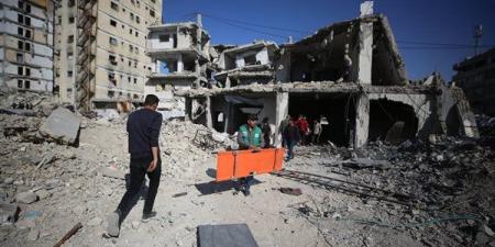 استشهاد فلسطيني وزوجته وإصابة آخرين بقصف إسرائيلي في غزة