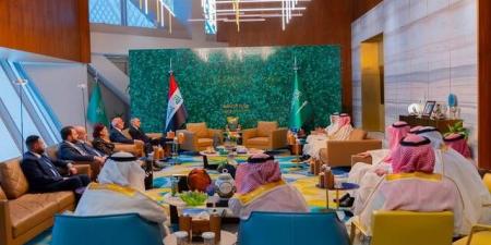 السعودية والعراق يبحثان التعاون في الغاز والطاقة والكهرباء