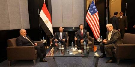 وزير النقل يبحث مع نائب مساعد وزير التجارة الأمريكي تعزيز التعاون المشترك