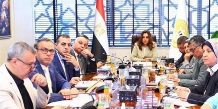 منال عوض: تنفيذ مشروعات بيئية للحد من التلوث ومواجهة آثار التغيرات المناخية