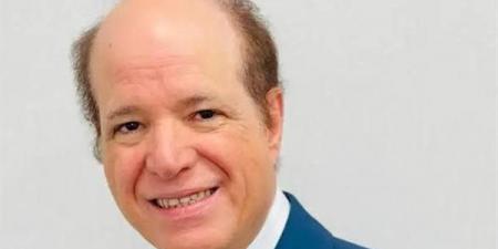 الروائي العراقي ناصر عراق: نجيب محفوظ "نعمة الدنيا" لمصر والوطن العربي