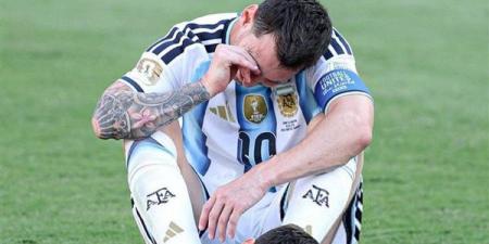 ميسي يعلن اعتزال اللعب دوليا بشكل رسمي