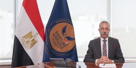 طارق سيف نائبا لرئيس هيئة الرقابة المالية لمدة عام