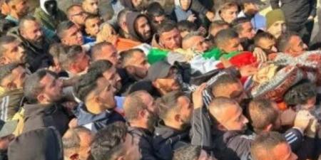 استشهاد فلسطيني وإصابة آخرين جراء استهداف الاحتلال الفلسطينيين غرب مدينة غزة