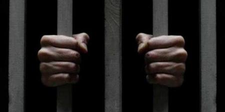 أسلحة وإتاوات وسرقة بالإكراه.. اعترافات متهم بممارسة البلطجة في عين شمس