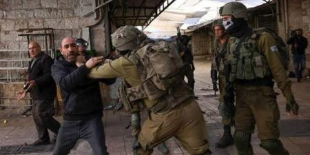 الضفة في قبضة الاحتلال، اعتقالات واقتحامات متواصلة ومحافظة القدس تحذر من عدوان عسكري ممنهج