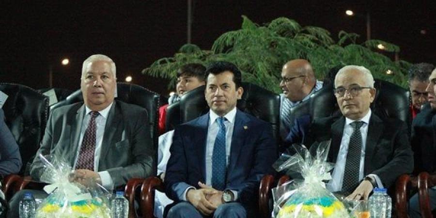 مصر
      تفوز
      بالمركز
      الثالث
      في
      البطولة
      العربية
      المدرسية
      المصرية