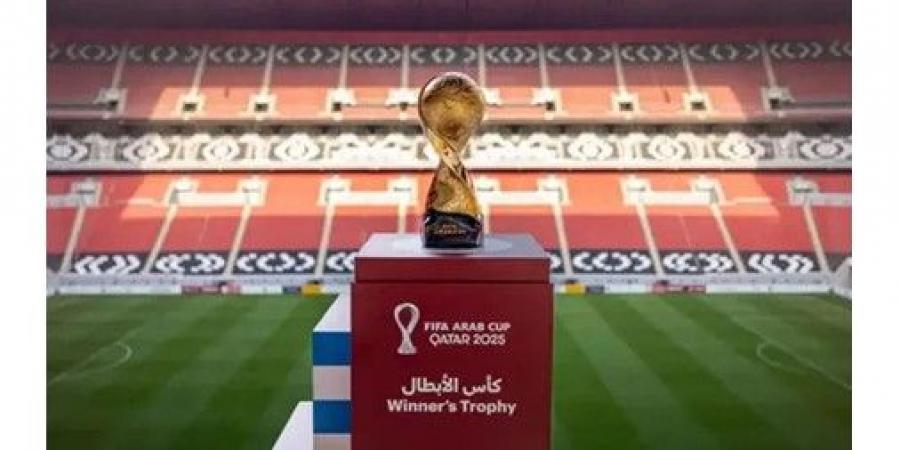 الشيخ
حمد
بن
خليفة
بن
أحمد
رئيس
اللجنة
المحلية
المنظمة: كأس
العرب
عززت
هويتنا
المشتركة
وجاءت
ضمن
موسم
كروي
غير
مسبوق
في
رزنامة
قطر
الرياضية