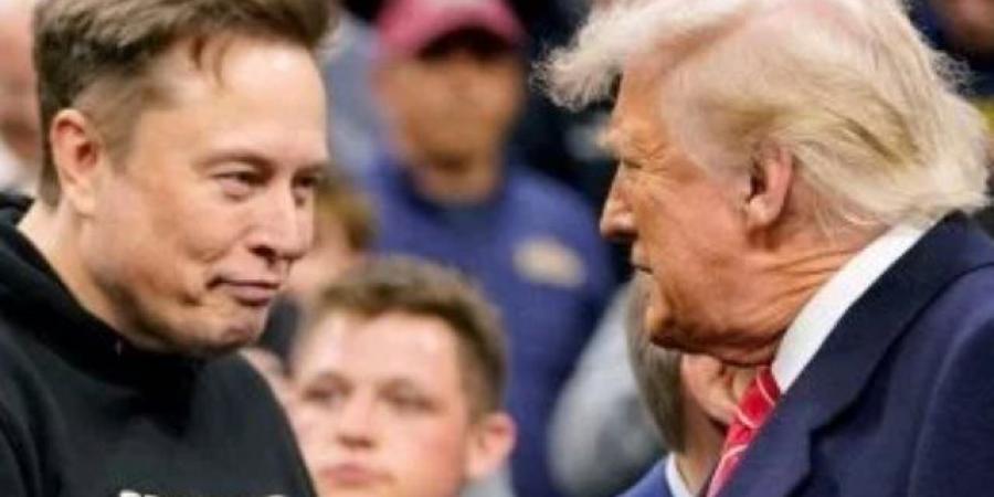 إيلون ماسك تناول العشاء مع ترامب وميلانيا بمارالاجو.. ما القصة؟