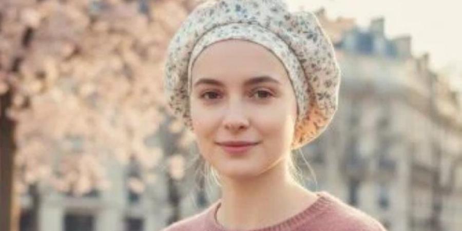 غطاء رأس طبى يثير أزمة لطالبة فرنسية.. والحجاب كلمة السر