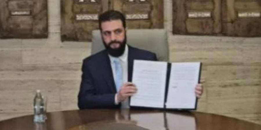 أحمد الشرع يوقع اتفاقا مع «قسد» لوقف إطلاق النار والاندماج في الجيش السوري