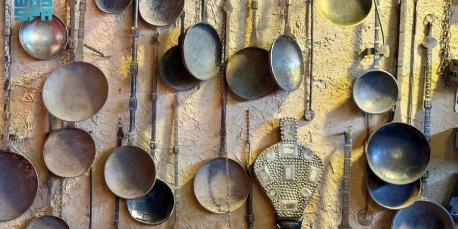 «المحماسة»..
حكاية التراث المرتبطة بثقافة القهوة وحضورها في الشعر الشعبي