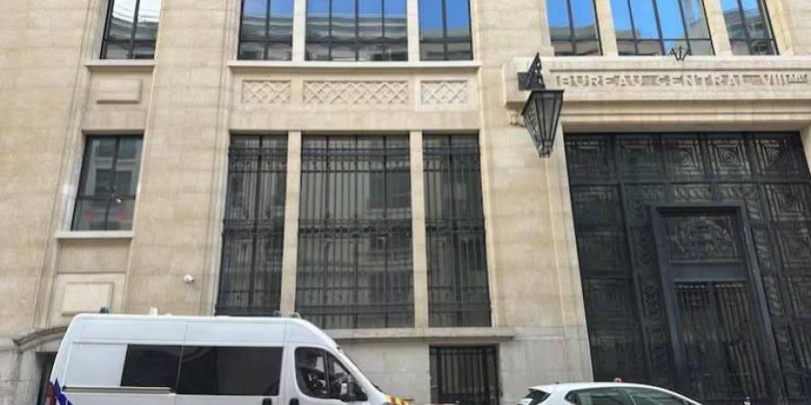 فرنسا تشتبه في ضلوع جماعة تابعة لإيران في هجوم فاشل على بنك