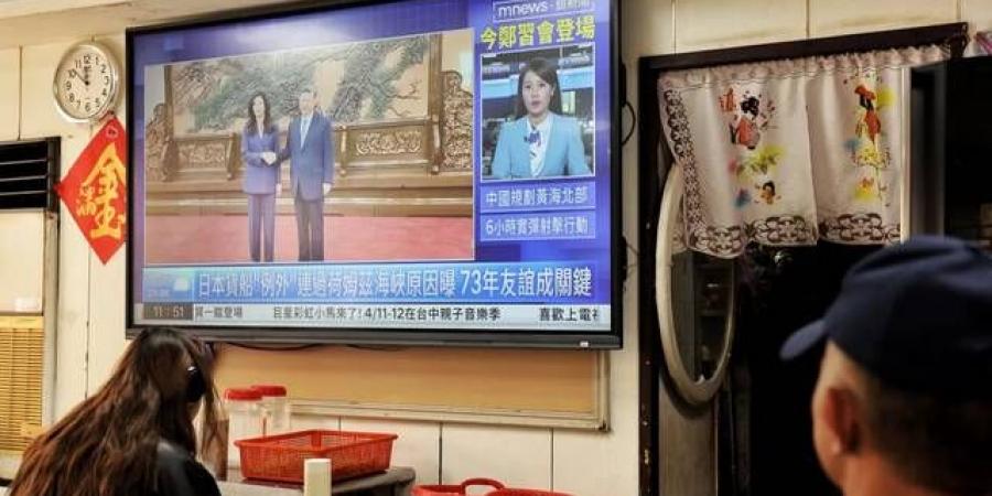 زعيم الصين يحذر من استقلال تايوان بأول لقاء مع المعارضة