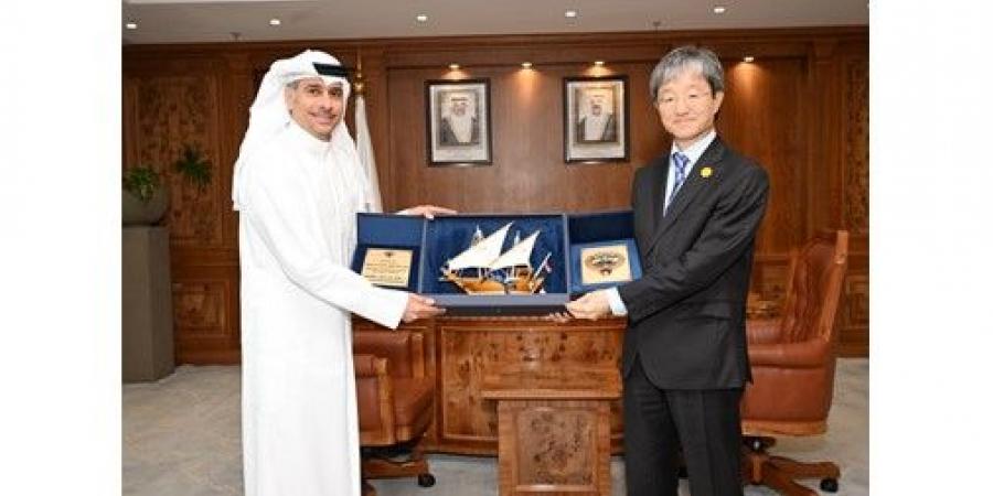 الجلاهمة بحث تعزيز الشراكات الرياضية مع السفير الياباني