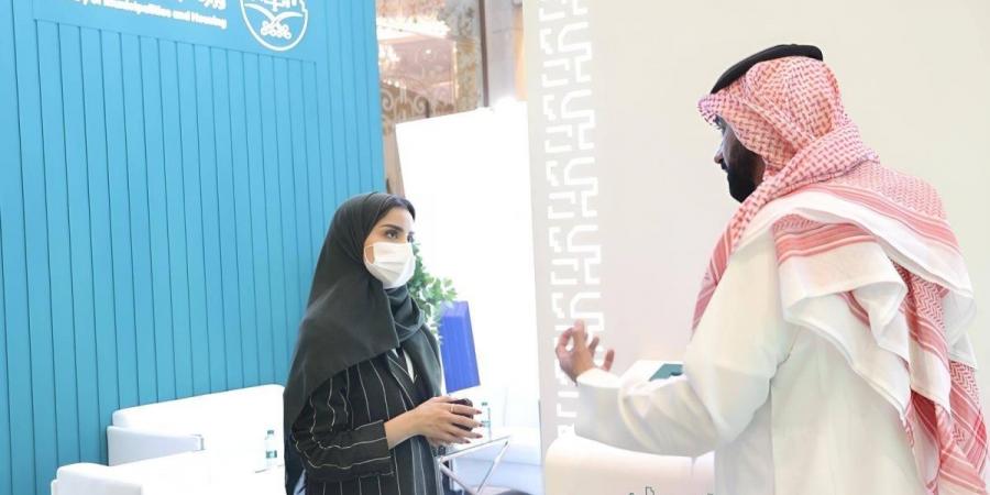 «البلديات والإسكان» تستعرض فرص الاستثمار الحضري في منتدى الاستثمار الرياضي