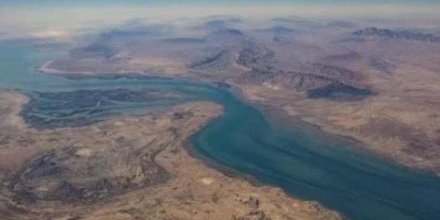 أكبر مشغلي ناقلات النفط: استئناف الملاحة الكاملة بمضيق هرمز قد يستغرق أسابيع