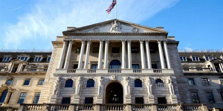 بنك إنجلترا يثبت أسعار الفائدة عند 3.75% تماشيًا مع التوقعات