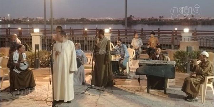 «شارع الفن» يضيء كورنيش بني سويف بعروض موسيقية وتراثية مبهرة