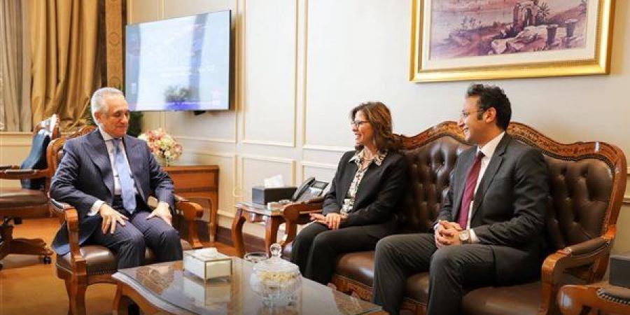 "العدل" والأكاديمية الوطنية للتدريب تبحثان تعزيز التعاون في بناء القدرات وتطوير الكوادر البشرية