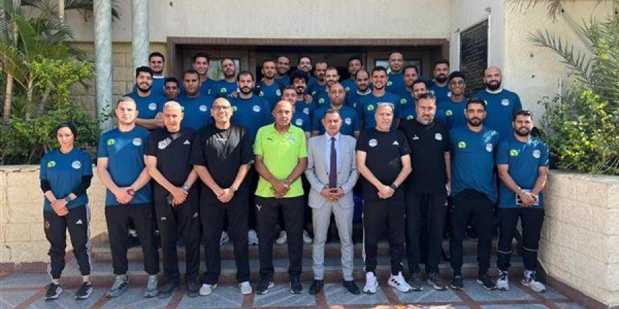 60 رياضيا يتسلمون الرخصة التدريبية D من منطقة الفيوم لكرة القدم
