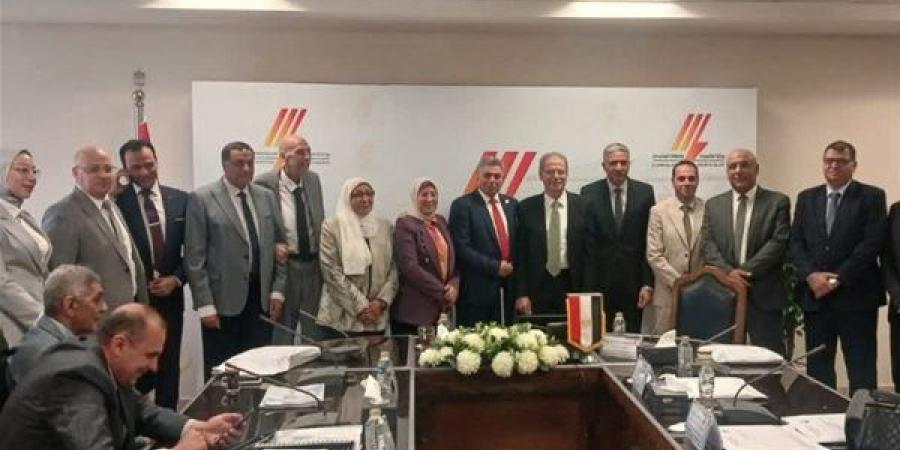 استثمارات 1.542 مليار جنيه بتوزيع كهرباء البحيرة وخطة لخفض الفقد إلى 16.4%