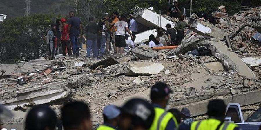 ارتفاع عدد قتلى الزلزال في فنزويلا إلى 2295 شخصا
