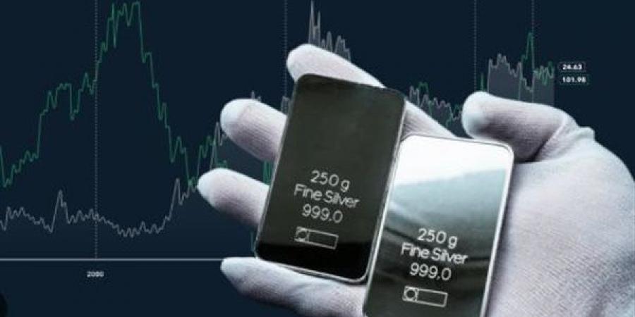 الفضة تواصل جذب المدخرين والأونصة تستقر عند 62.37 دولار عالميا