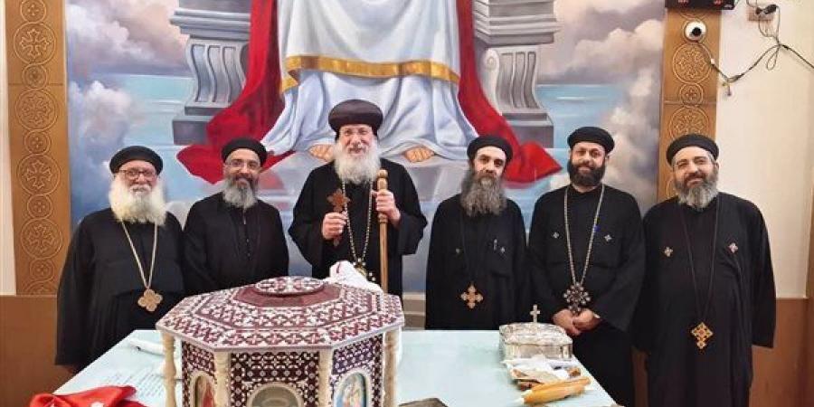 الأنبا فام يرسم شمامسة جدد للخدمة في إيبارشية شرق المنيا