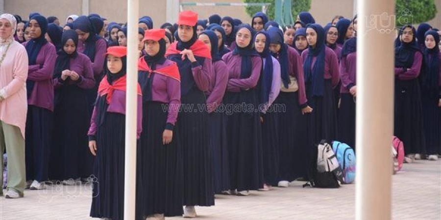 أخبار الاقتصاد اليوم: 20 جنيها تراجعا في سعر الذهب بالصاغة.. أسعار الزمزمية "الفلاسك" مع قرب العام الدراسي.. وانخفاض الحديد في سوق مواد البناء
