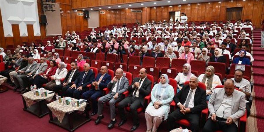في ختام ملتقى التبادل الطلابي، الربيعي: جامعة الفيوم وفرت 94 فرصة تدريبية