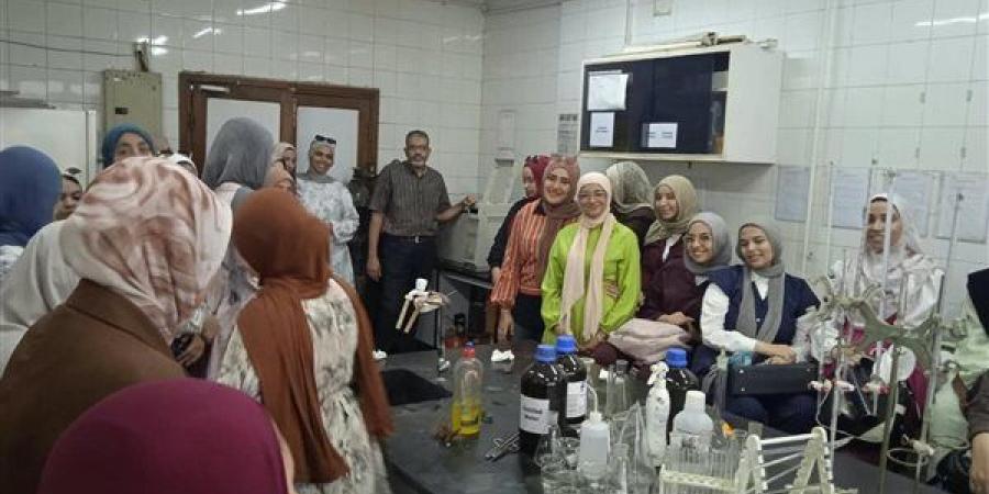 «الزراعة»: تدريب 142 طالبًا بمعامل التصنيع الغذائي